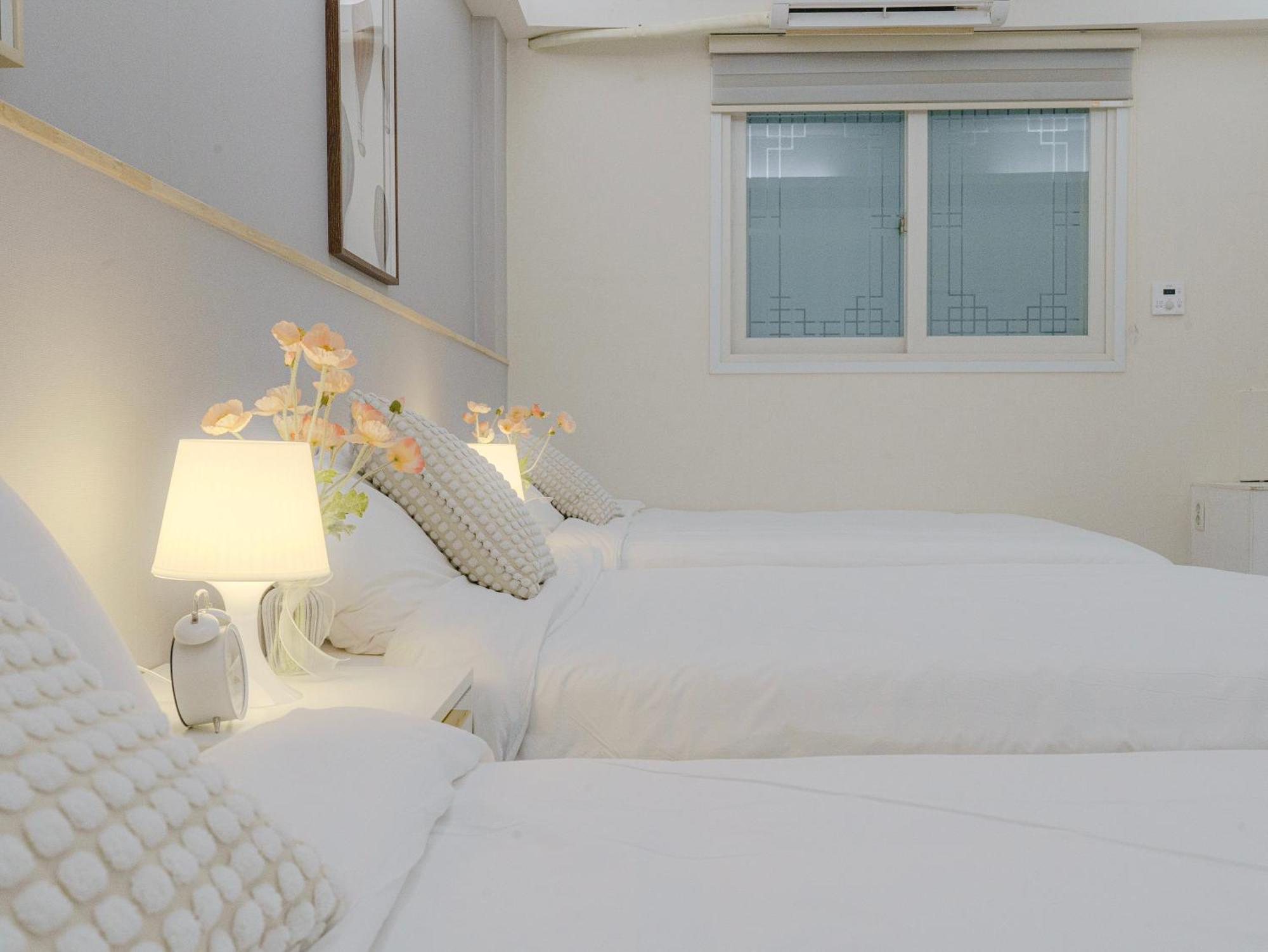 Dk House