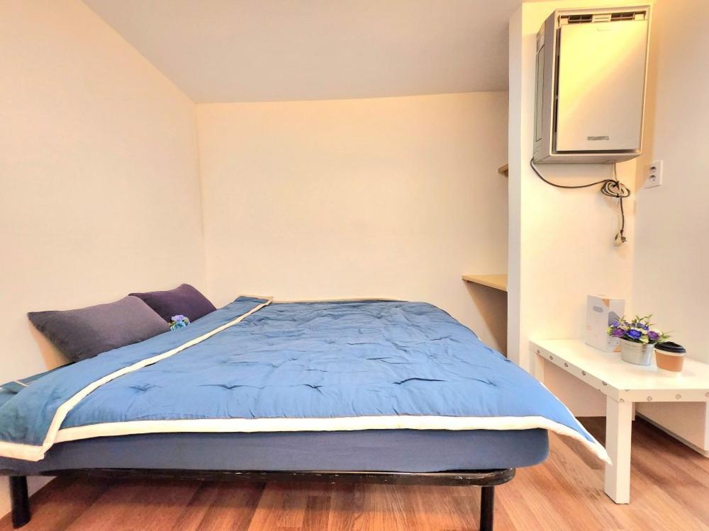 Gyeongbokgung Seochon Dalbit Guest house Seoul