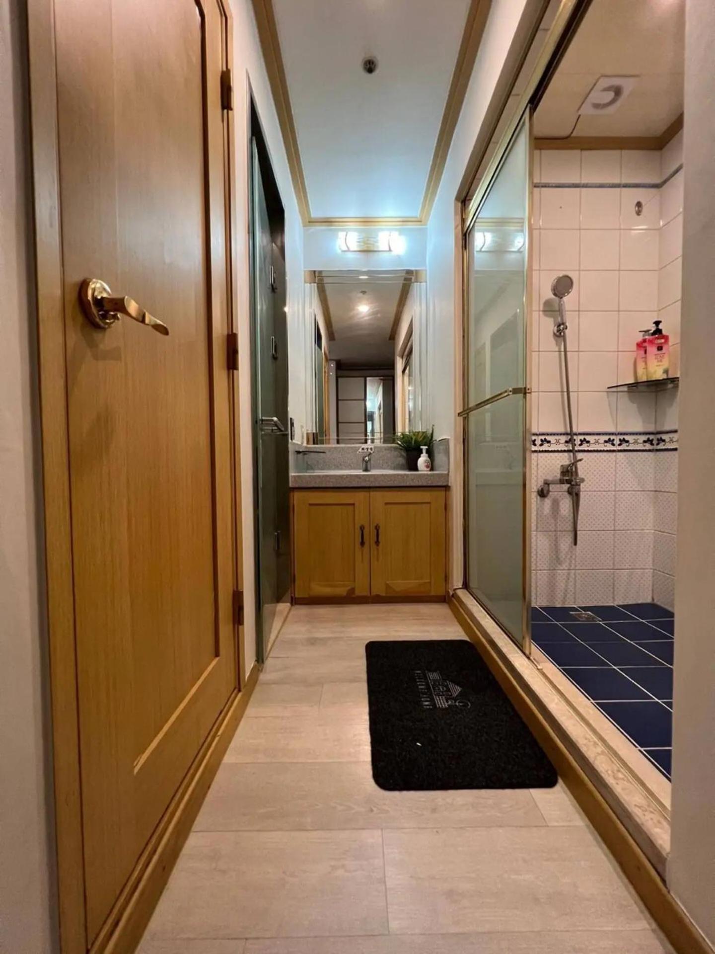 Apartment Hongdae Sub 1min Seoul