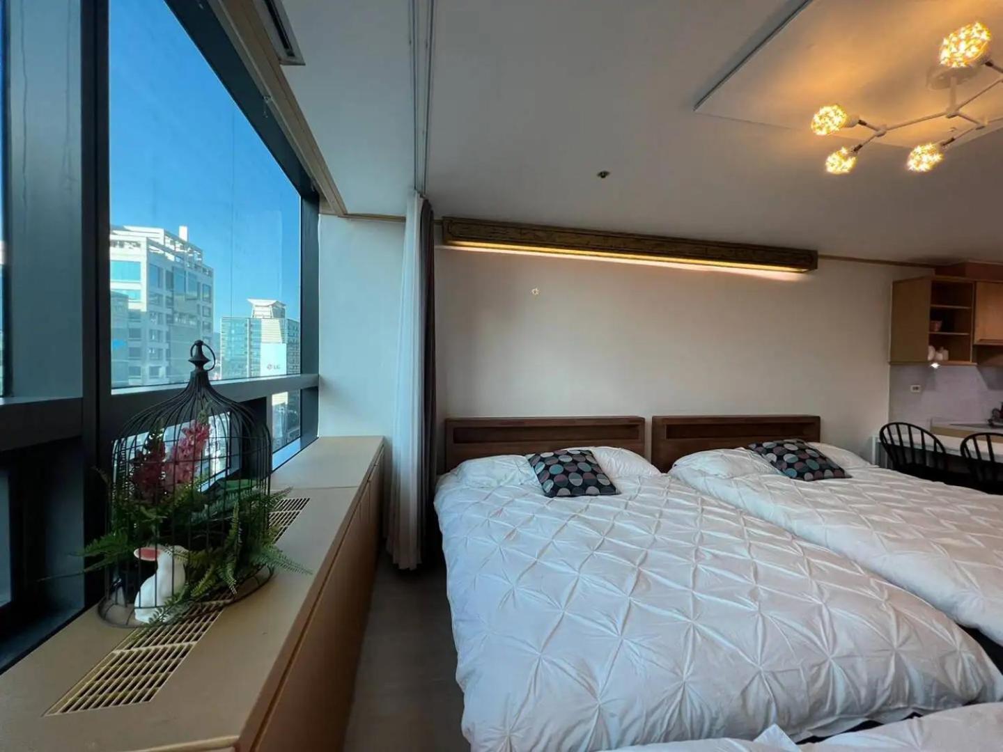 Hongdae Sub 1min Apartment Seoul