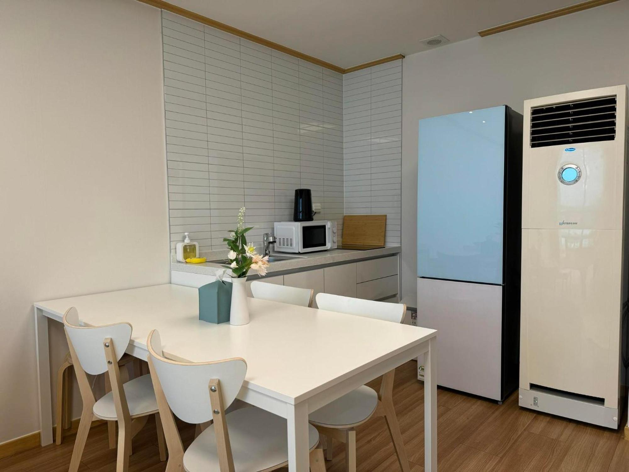 Hongdae Sub 1min Apartment Seoul