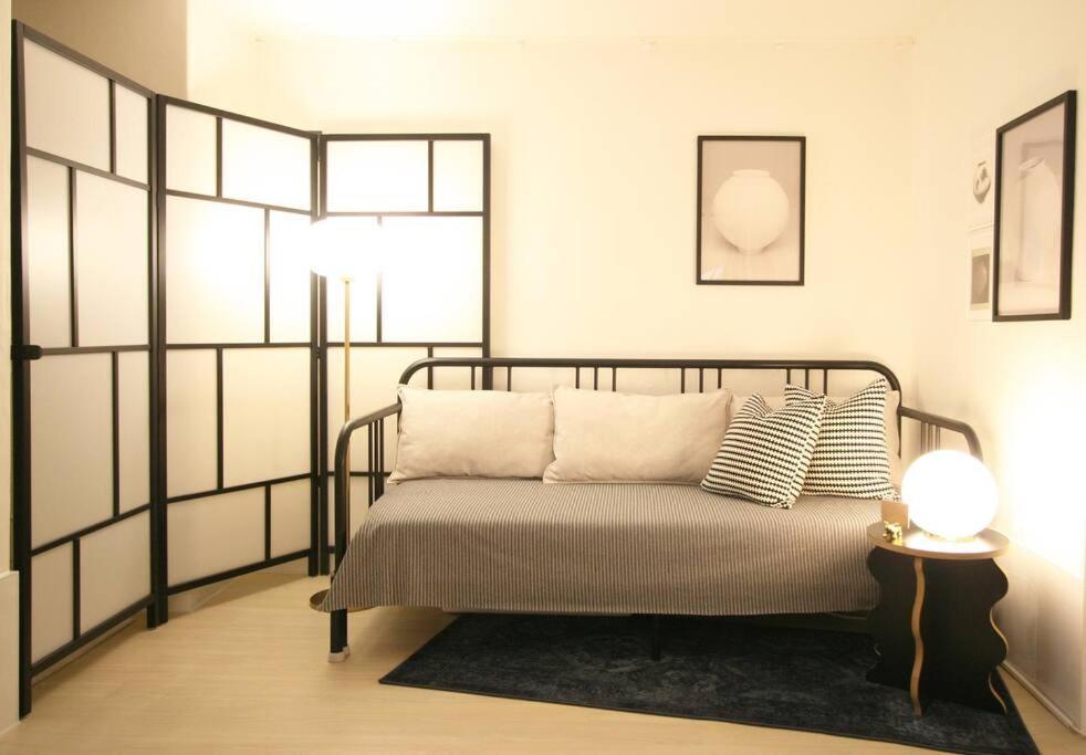 J-stay Near Hongik Univ In Seoul!
