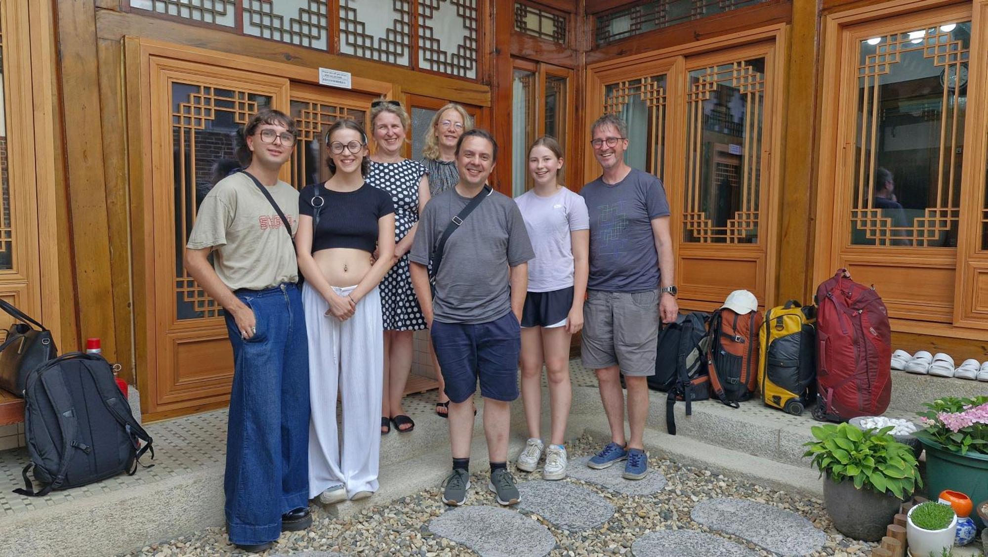 Leedo Hanok *