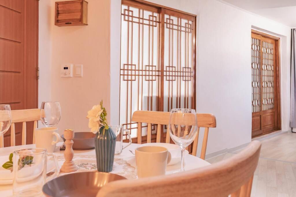 Namsan Tower View - Duplex, 3rooms 2toilets * Seoul