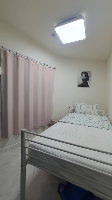 'seongbuk Castle Suites' 5 Bedroom, Castle-wall View, Apartment Seoul