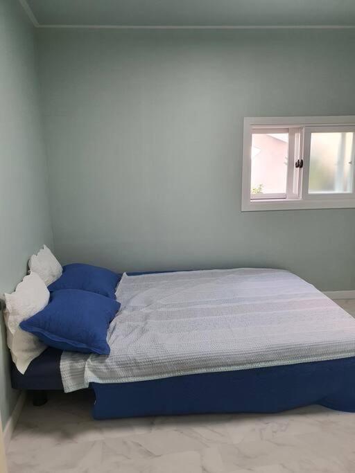 Apartment 'seongbuk Castle Suites' 5 Bedroom, Castle-wall View, *