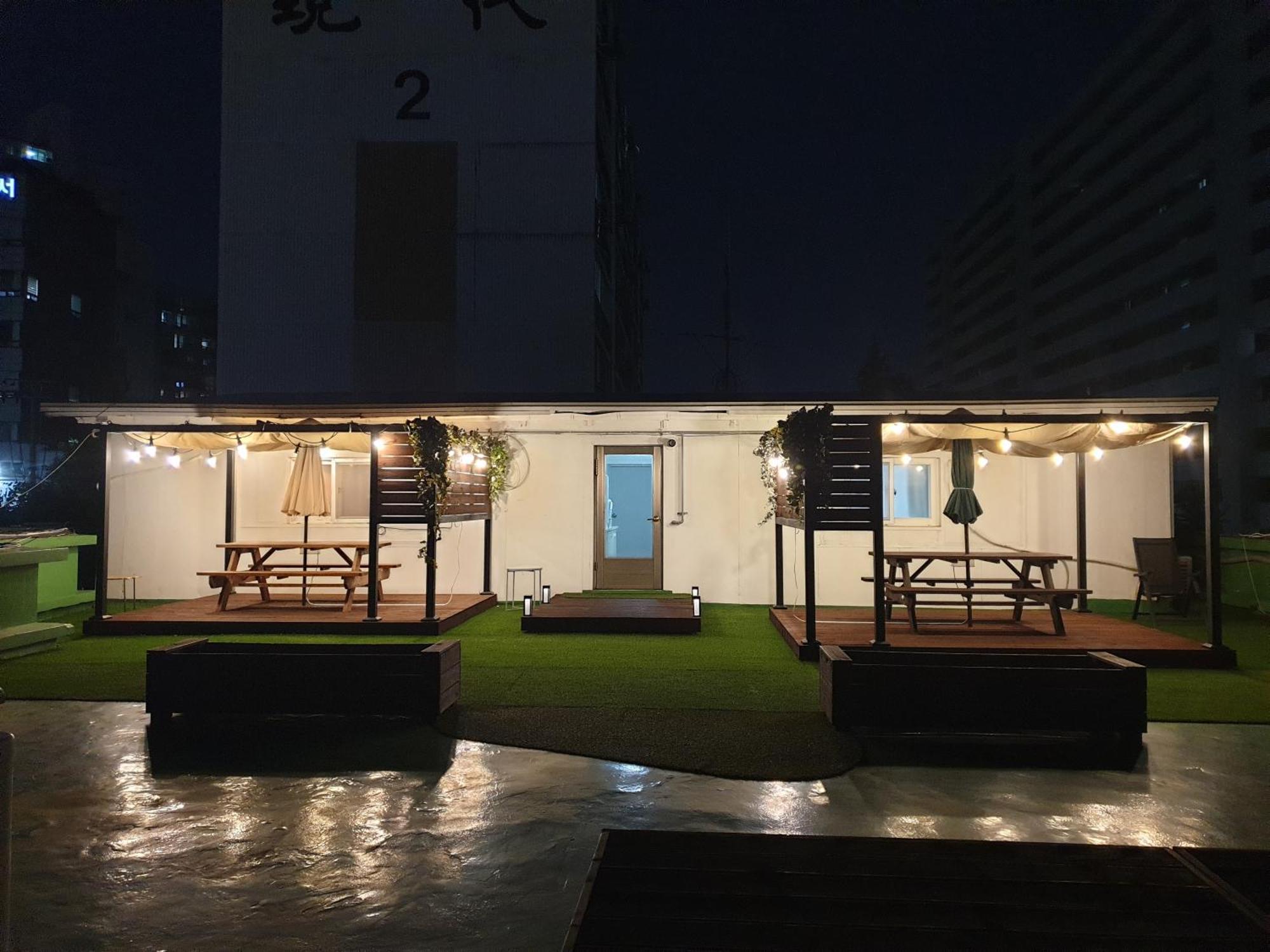 Cheongryangri Zebra Cinema & Rooftop Seoul