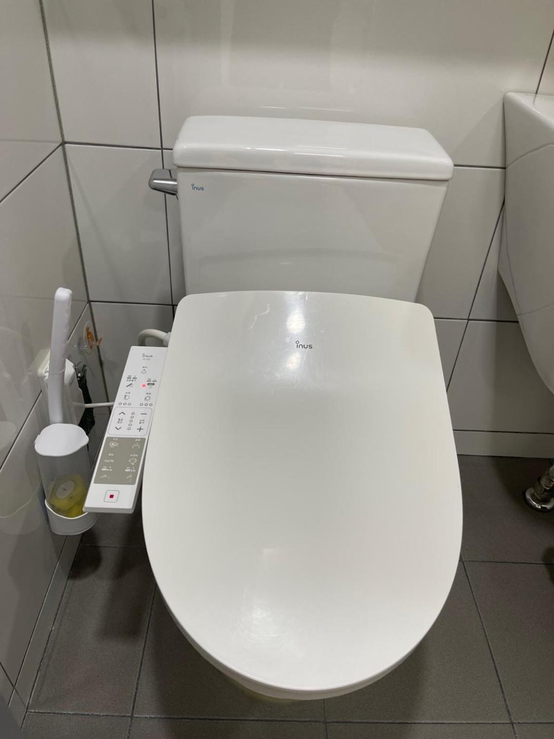 Hongdae 3 - 1min From Hongik Uni Station Exit #1 Apartment Seoul