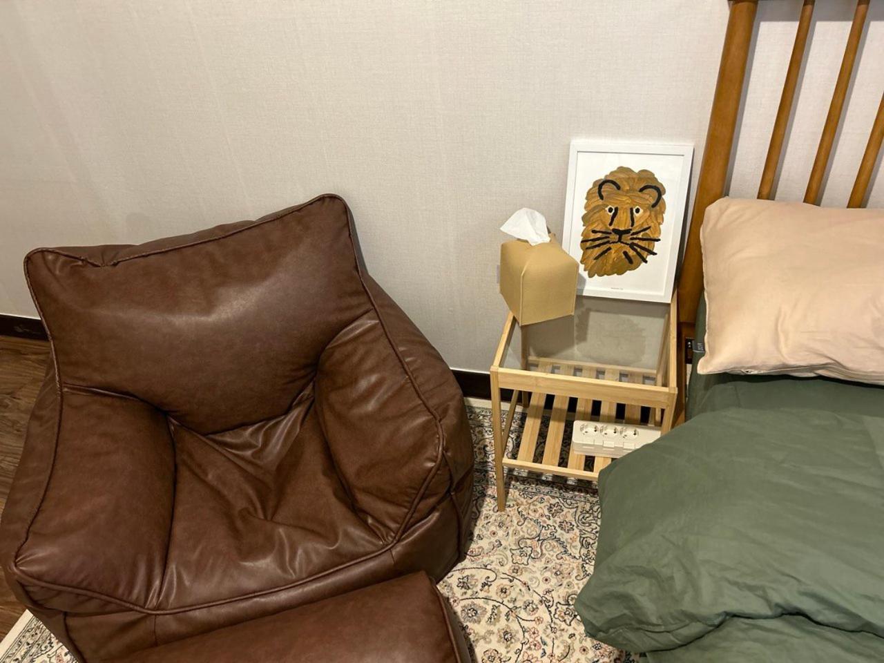 Villa Popular, Lion's Nest, Seongsu-station 2mins *