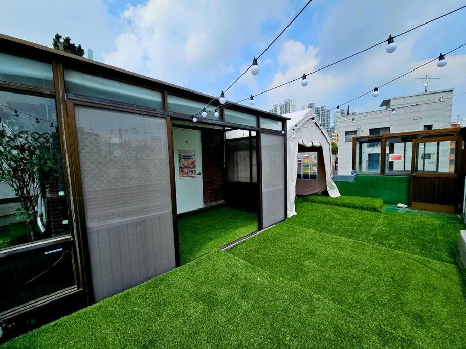 Yongsan Cozy Castle With Rooftop Garden For Families *
