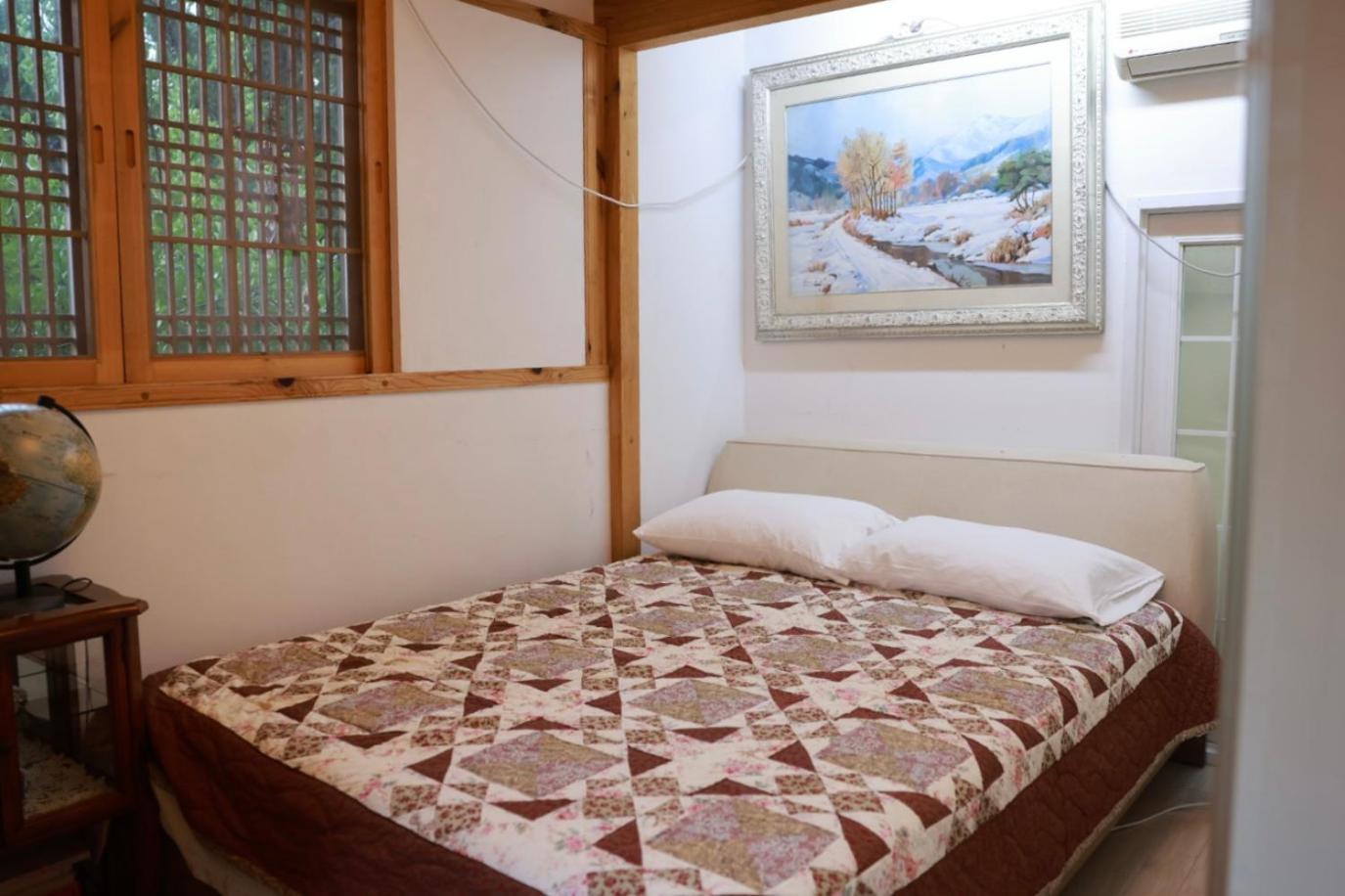 Hanok Isimje Guest house *