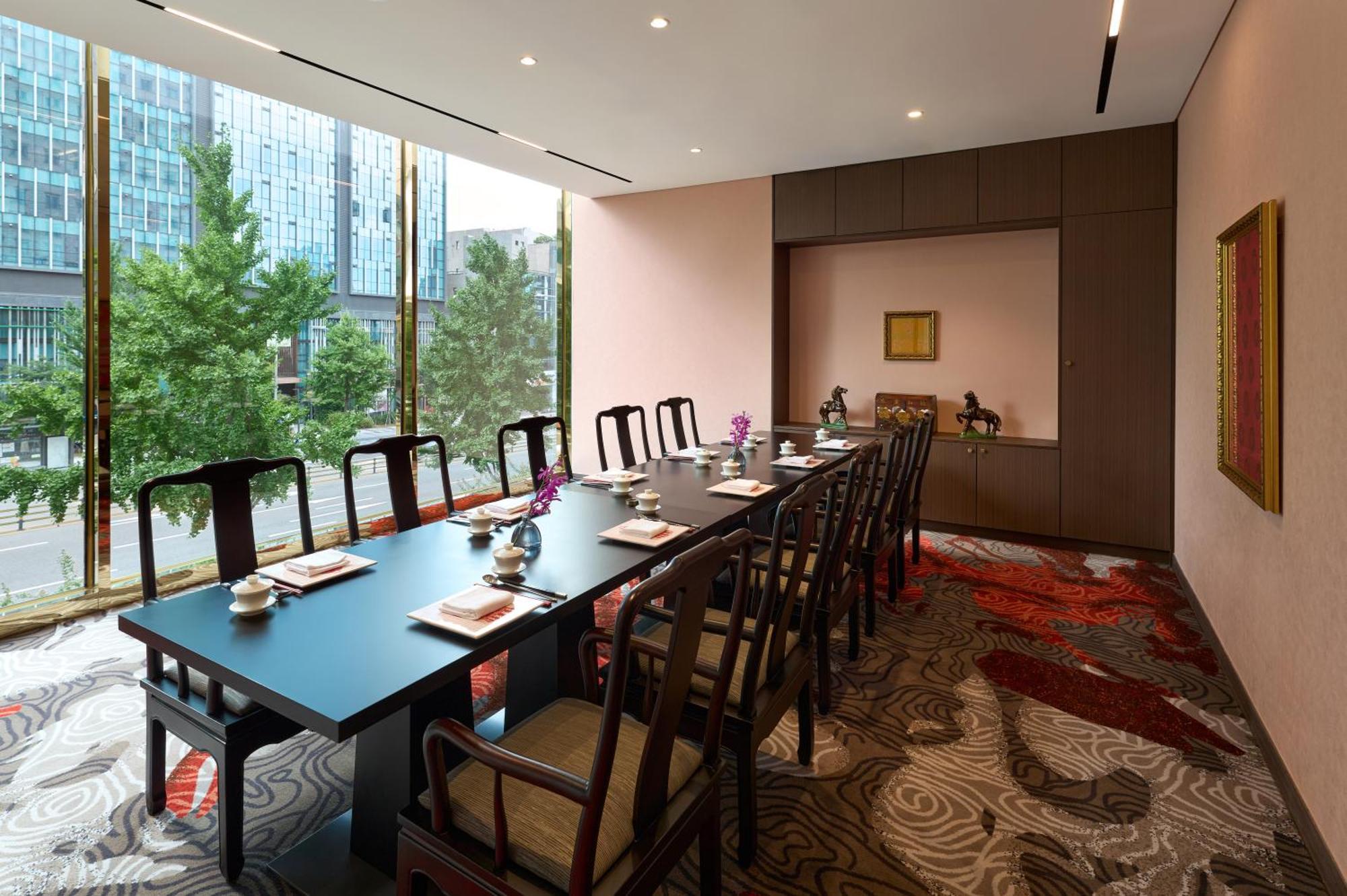 Hotel Grand Mercure Imperial Palace Gangnam 5*