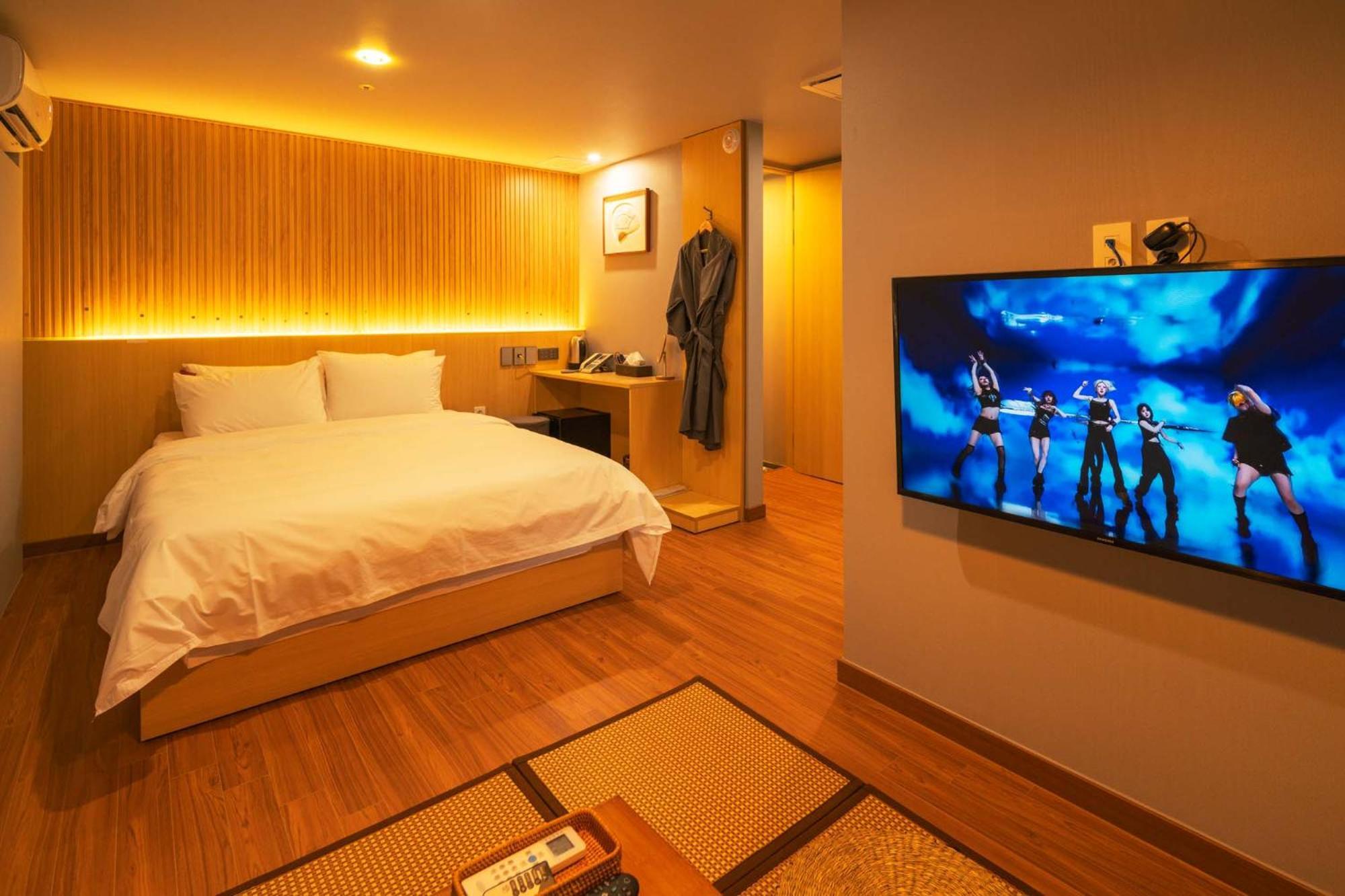 Shinchon Maven Hotel