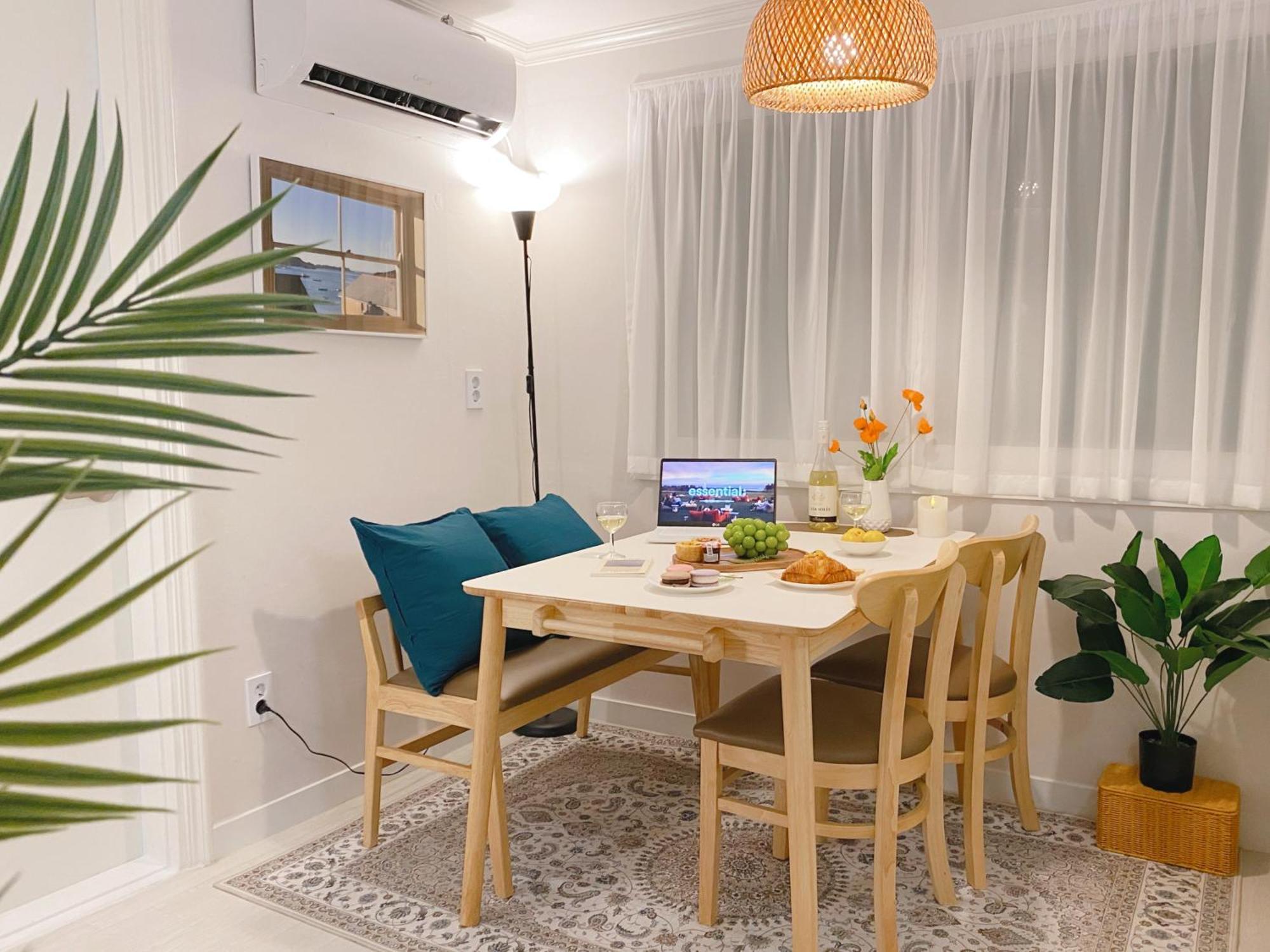 Yuna Apartment