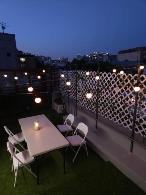 Villa Yongsan Cozy Castle With Rooftop Garden For Families