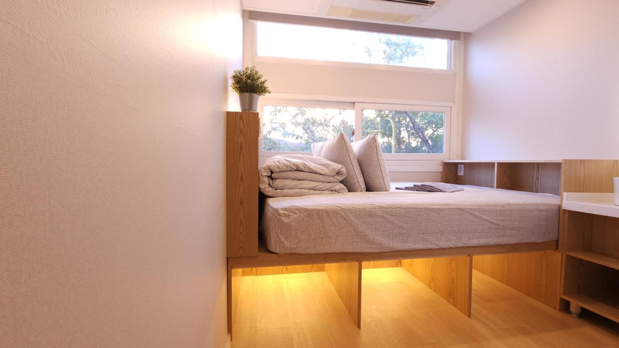 Oyo Myeongdong 6 Hostel Seoul