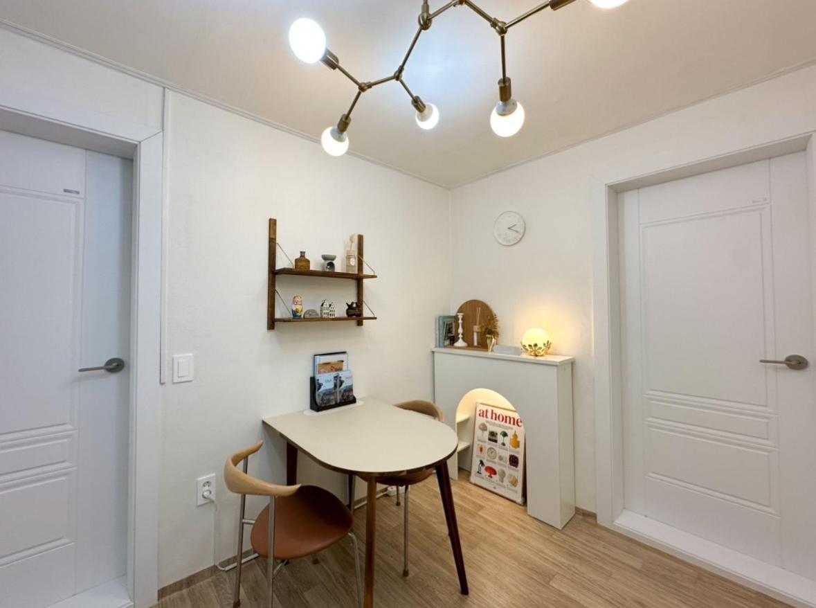 Apartment Athome - Foreigner Only