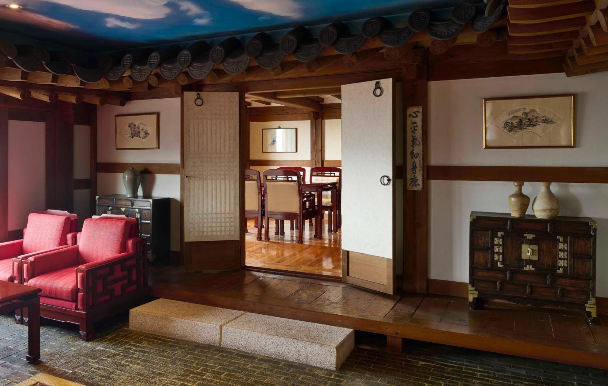 Grand Mercure Imperial Palace Gangnam 5*