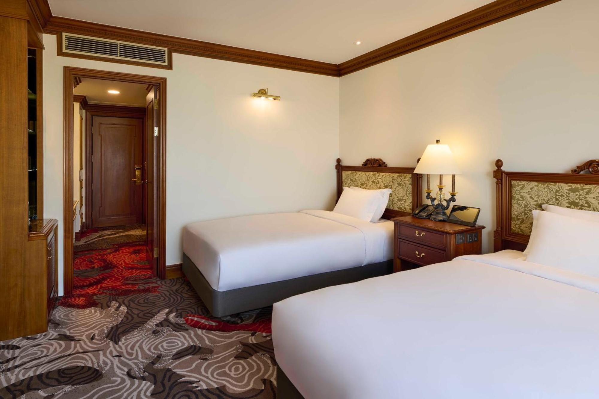 Grand Mercure Imperial Palace Gangnam 5*