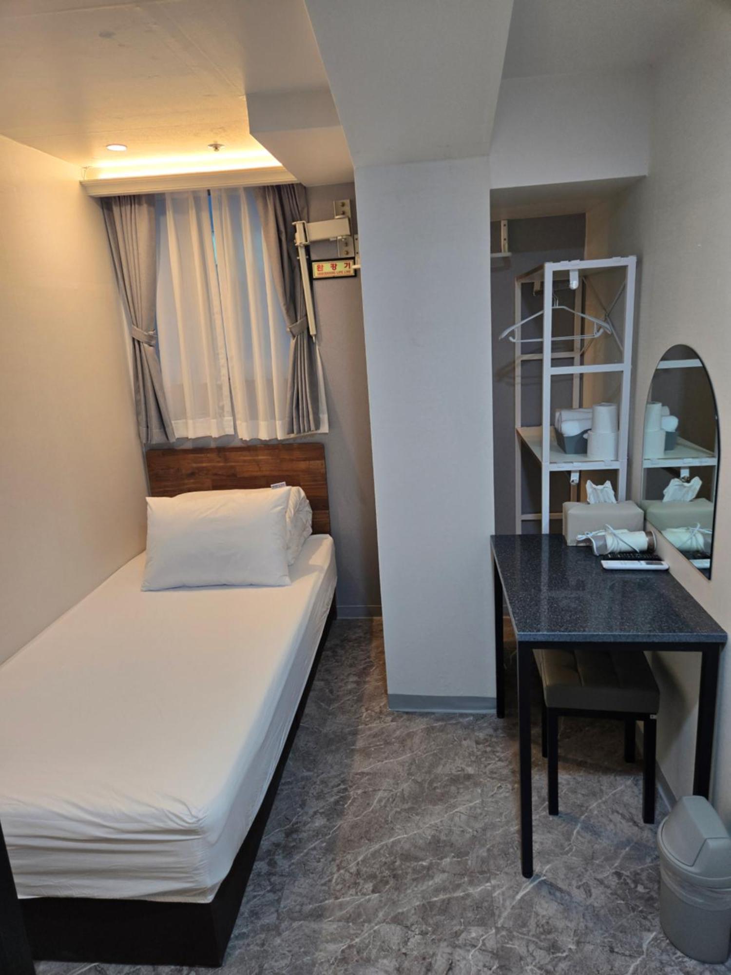 K-stay Dongdaemun Hostel *
