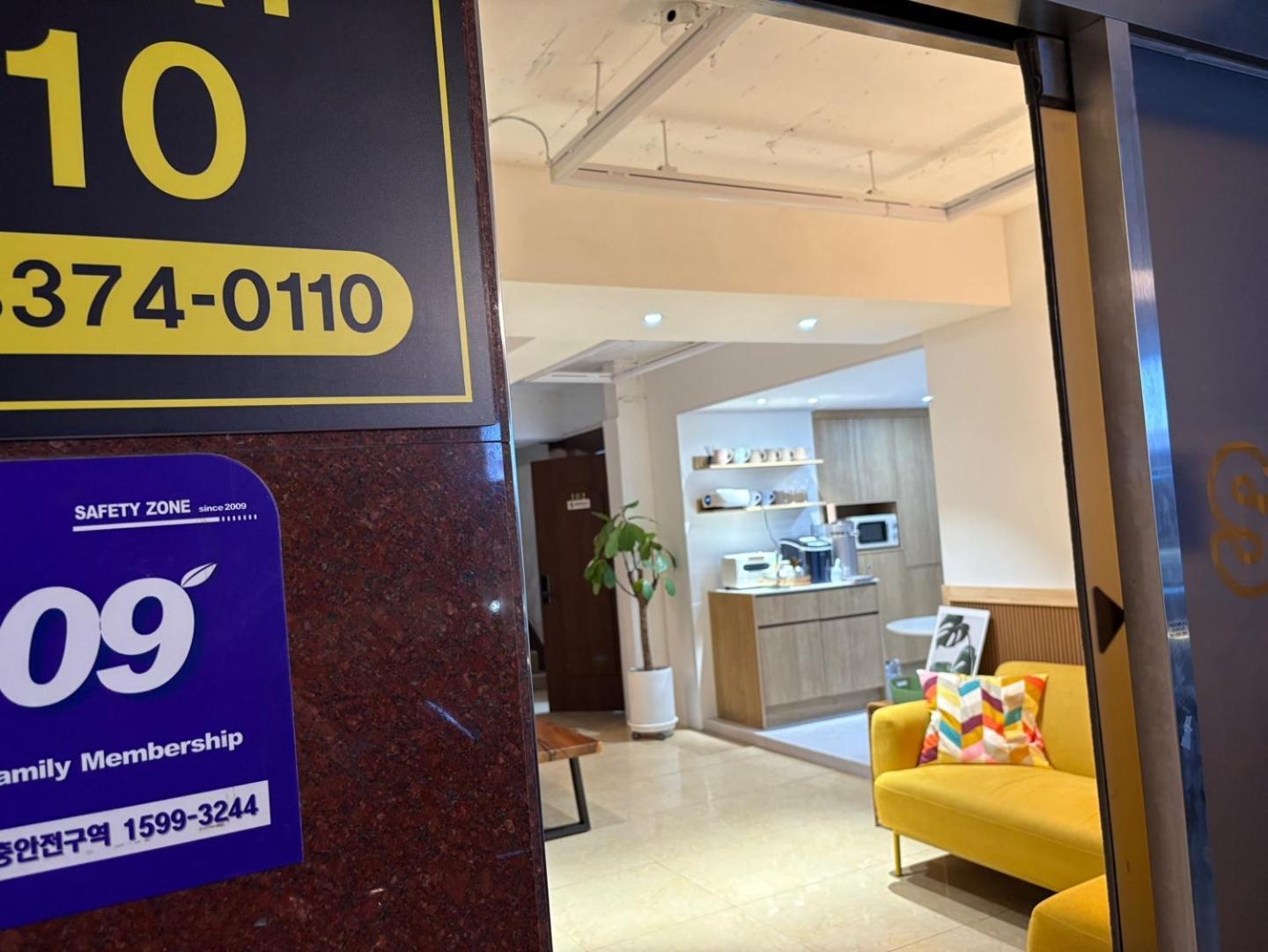 Stay110 Hotel