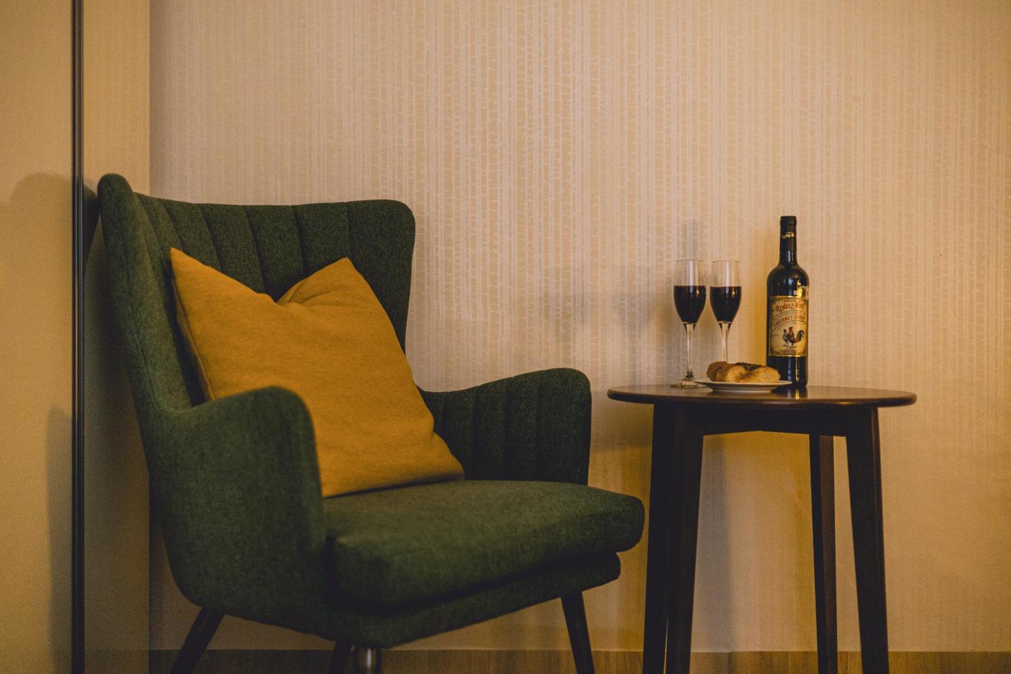 Cozy Eeno House, Seokchon Station 3min Homestay Seoul