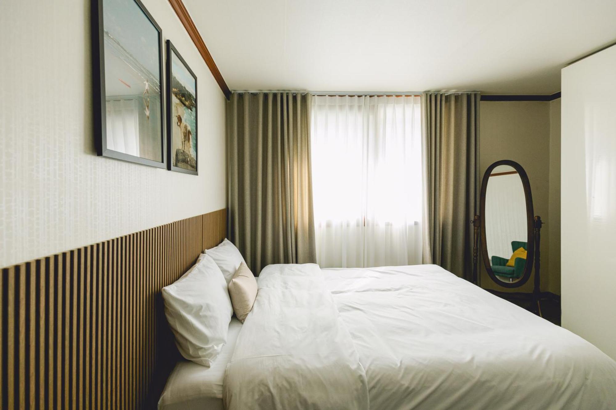 Cozy Eeno House, Seokchon Station 3min