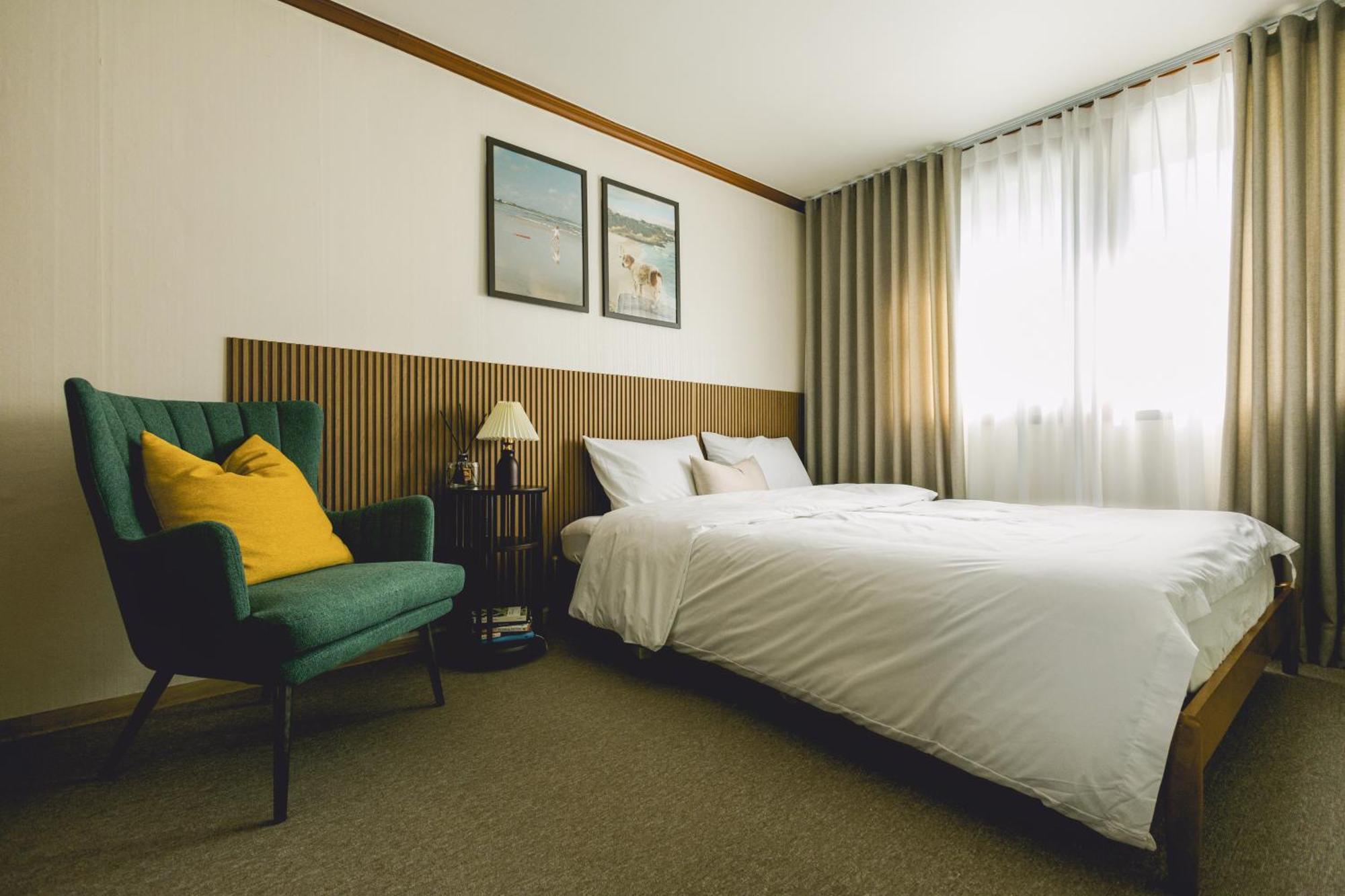 Cozy Eeno House, Seokchon Station 3min