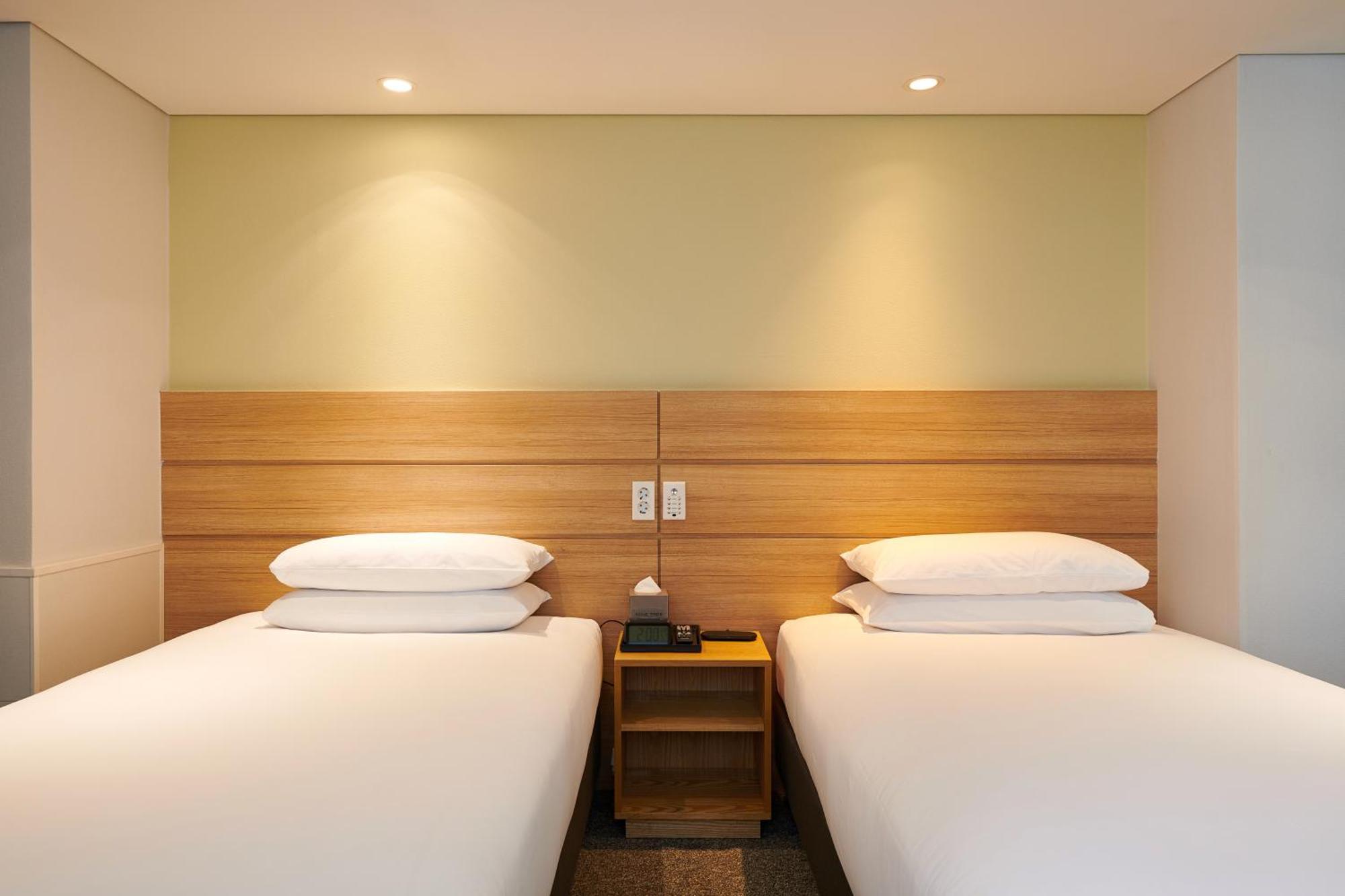 Hotel Nine Tree By Parnas Myeongdong 1 Seoul