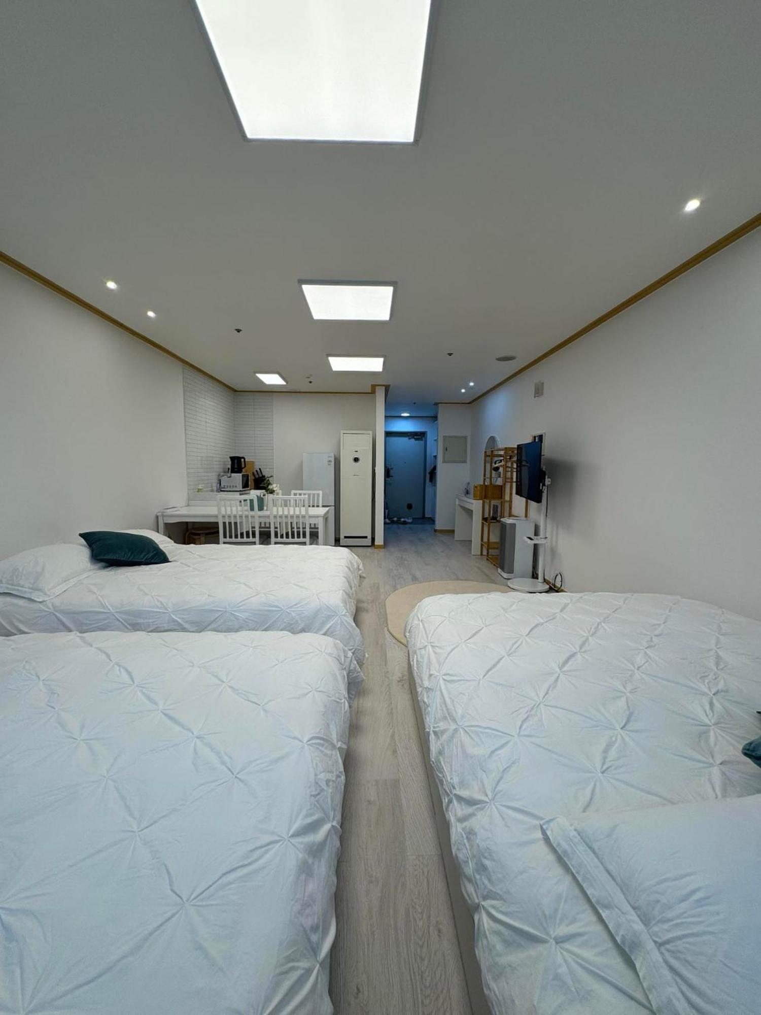 Apartment Hongdae Sub 1min *