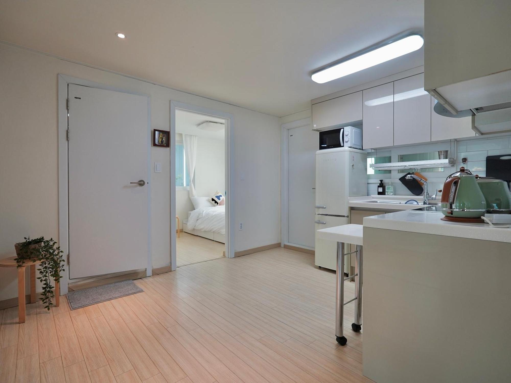 Apartment Rooftop J-park *