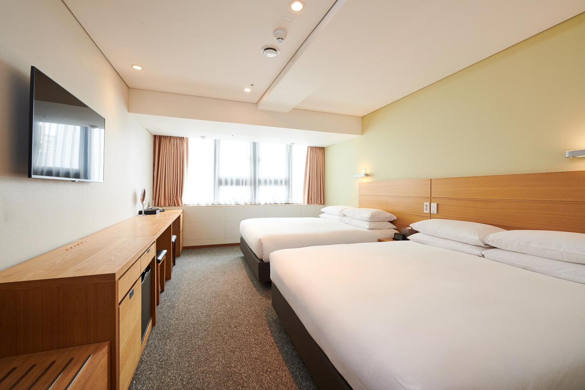 Nine Tree By Parnas Myeongdong 1 Hotel 3*