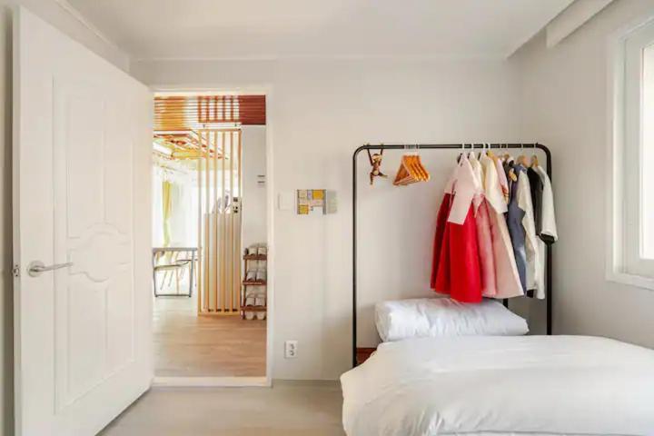 Villa Yongsan Cozy Castle With Rooftop Garden For Families *