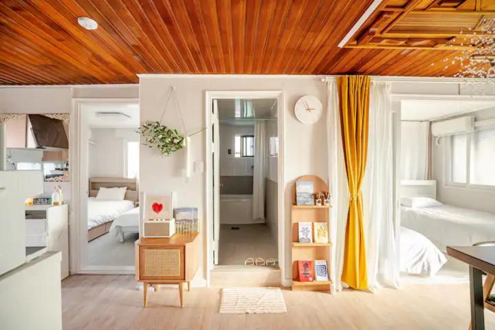 Villa Yongsan Cozy Castle With Rooftop Garden For Families Seoul