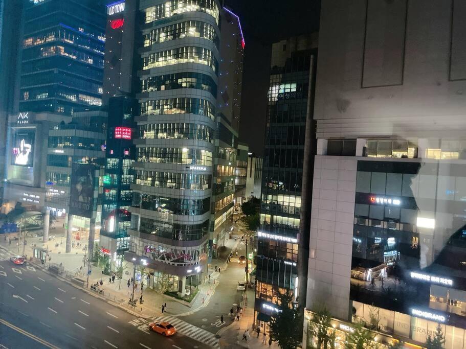 Hongdae House Apartment *