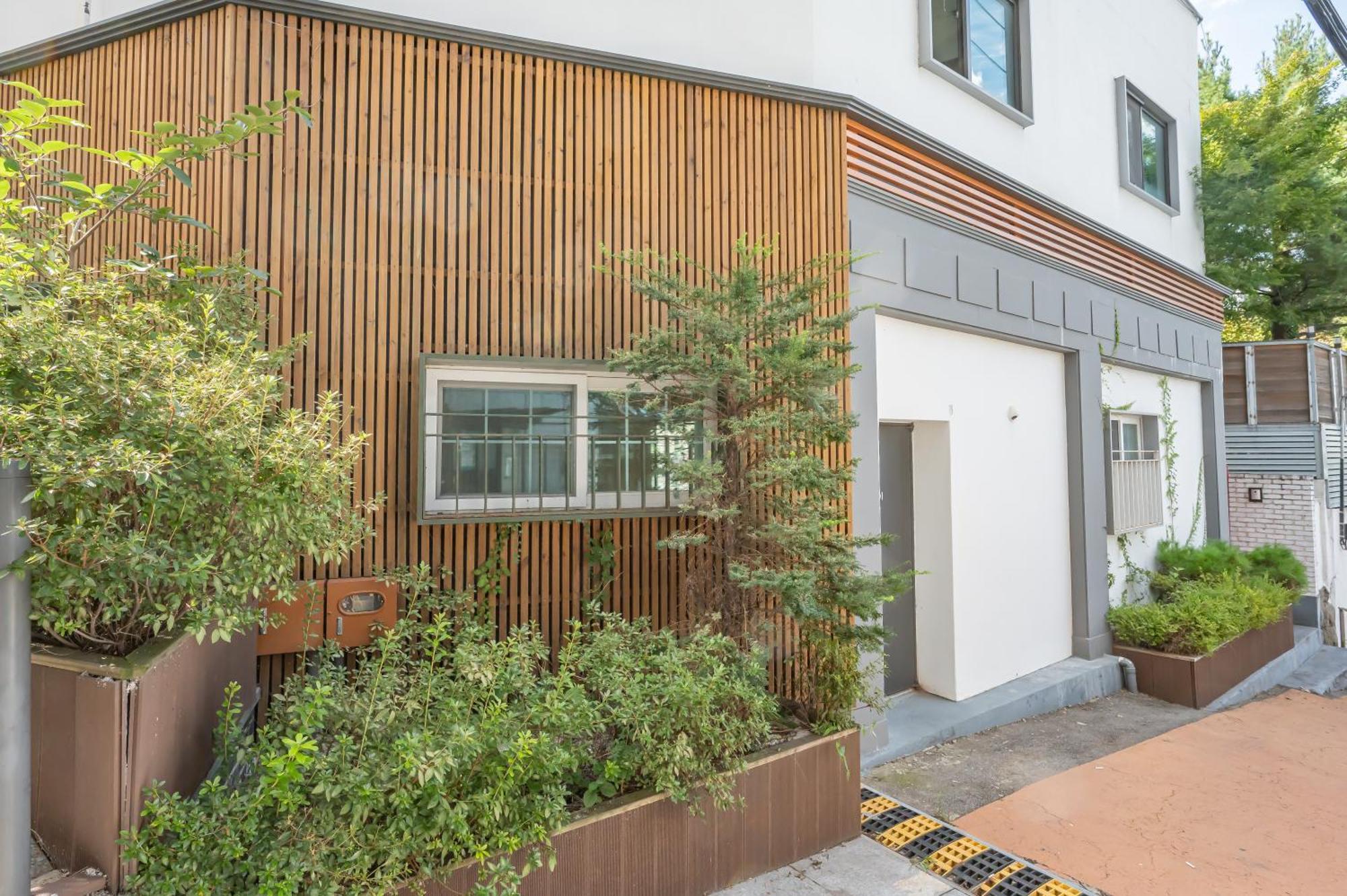 Namsan Story Nine Guest house *