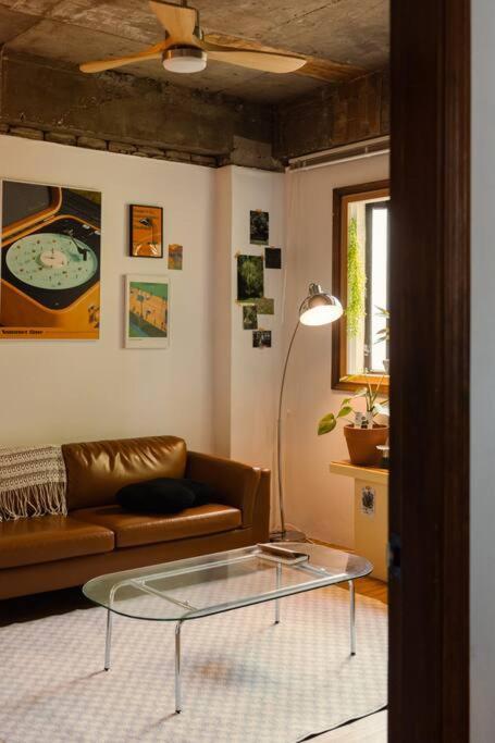 Apartment Comfy Leafy In Yeonnam