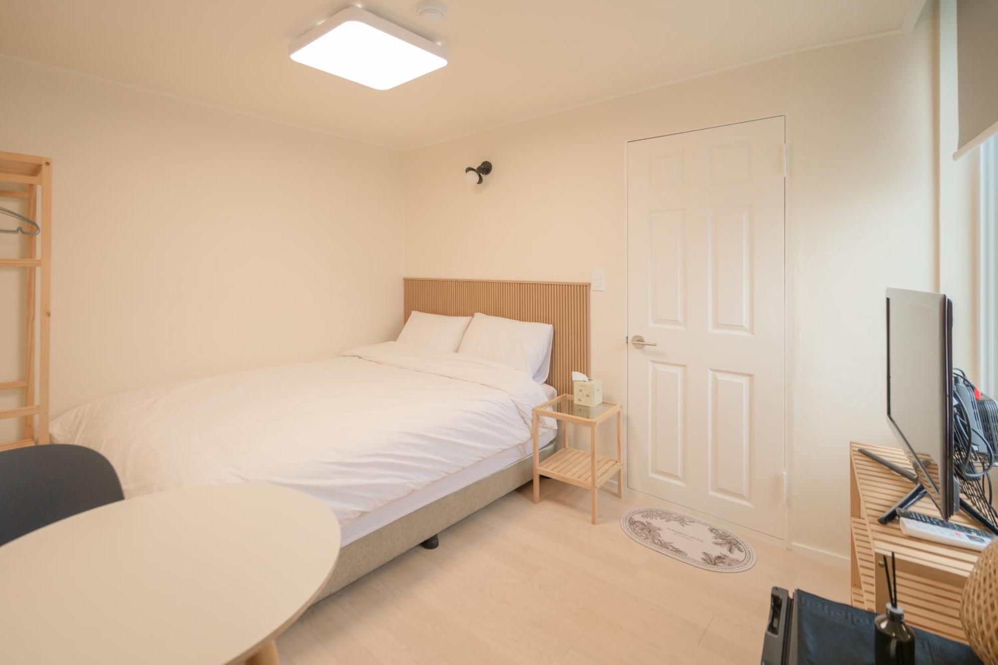 42 Gwangjang Hostel Seoul