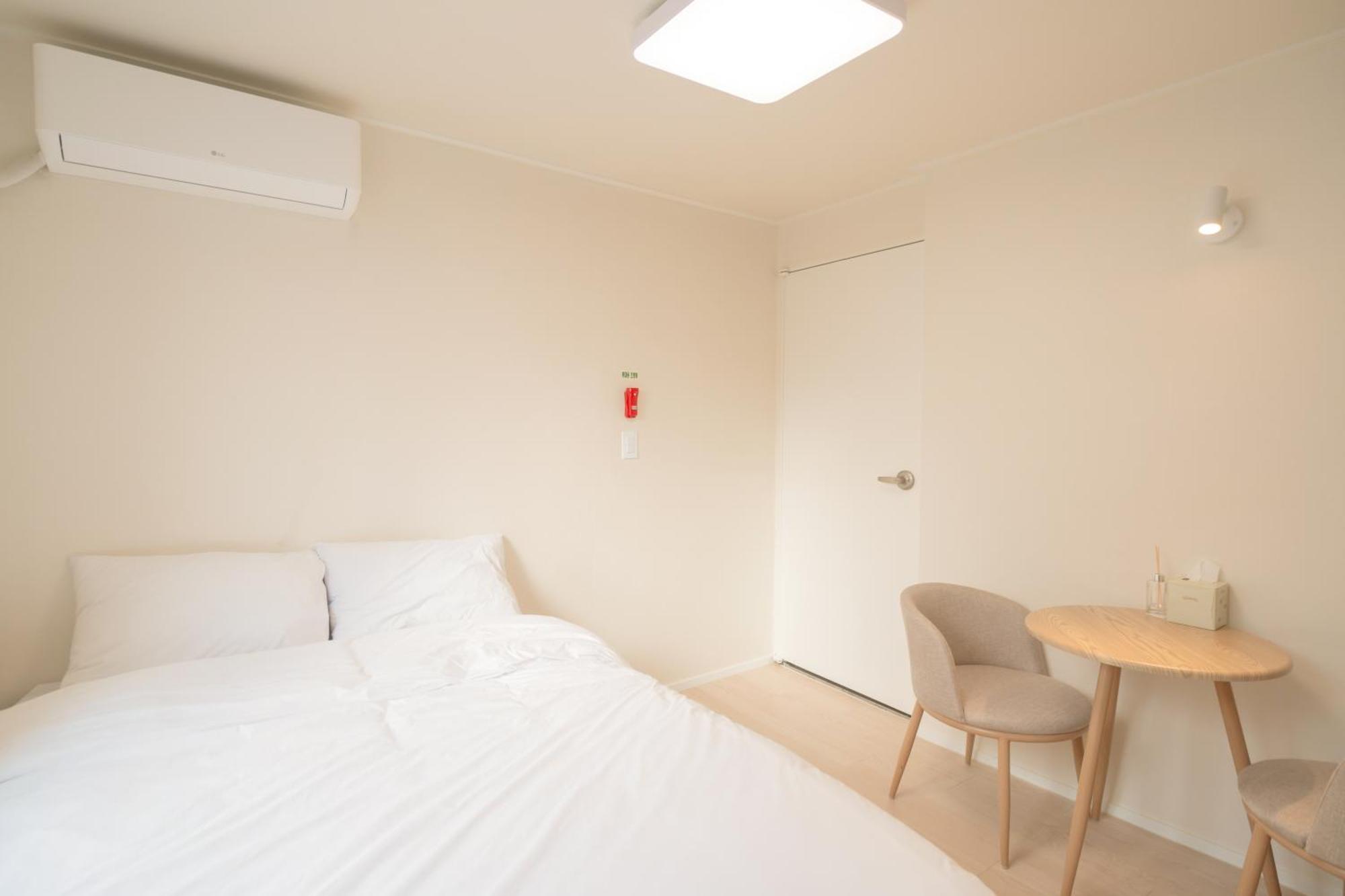 42 Gwangjang Hostel Seoul