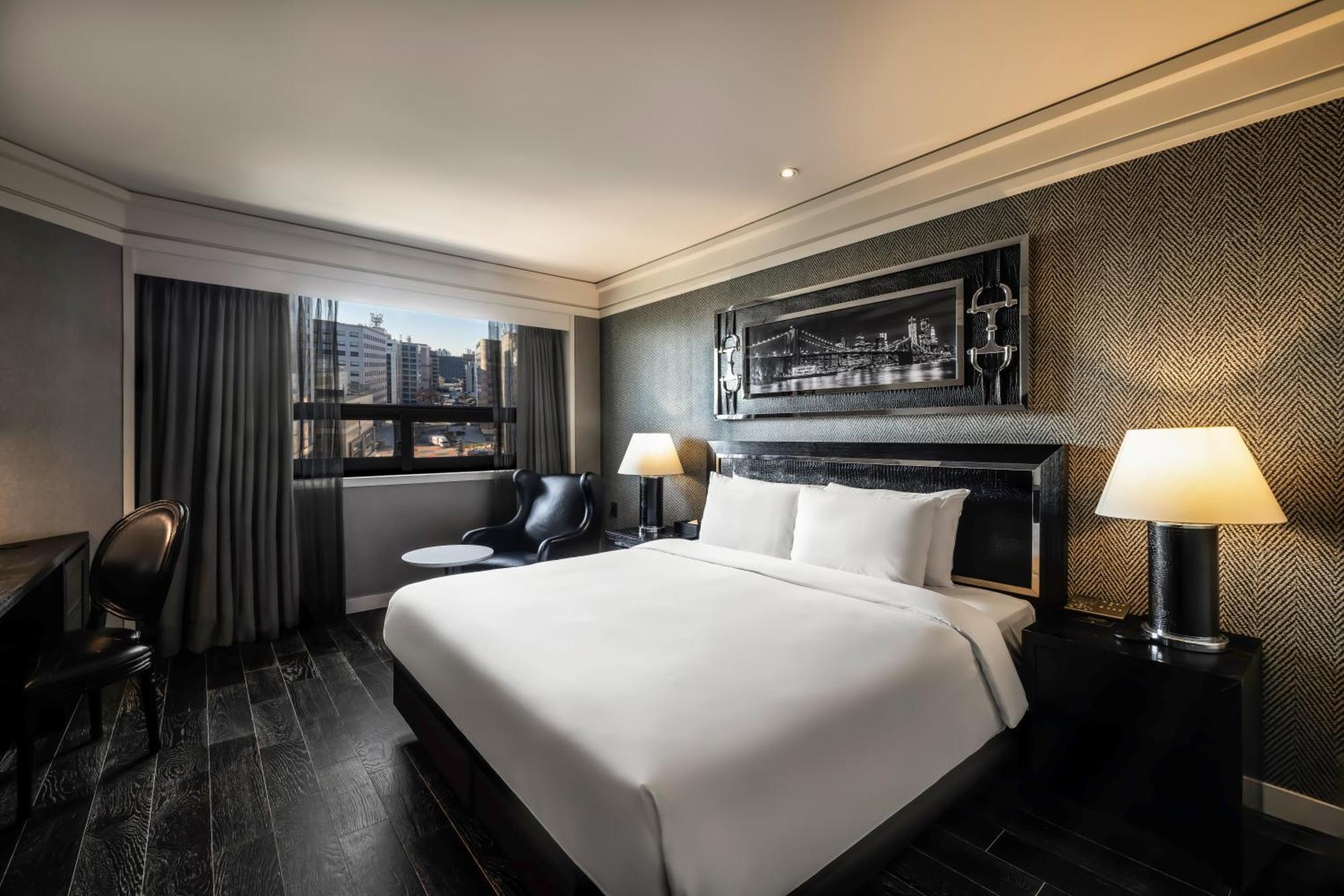 Kensington Yeouido 4*