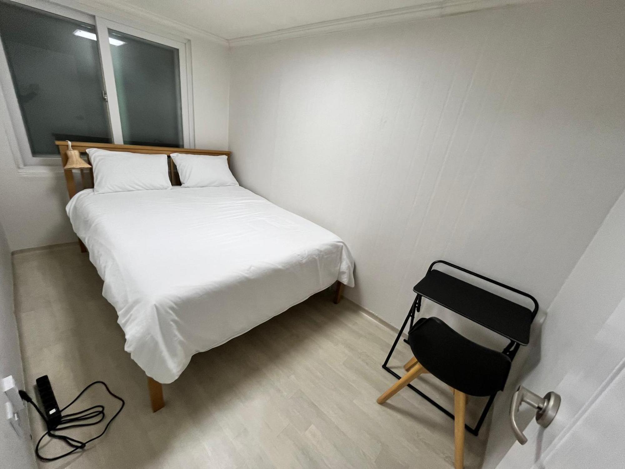Asrama Bueno Day - Near Hongdae & Historic Sites *