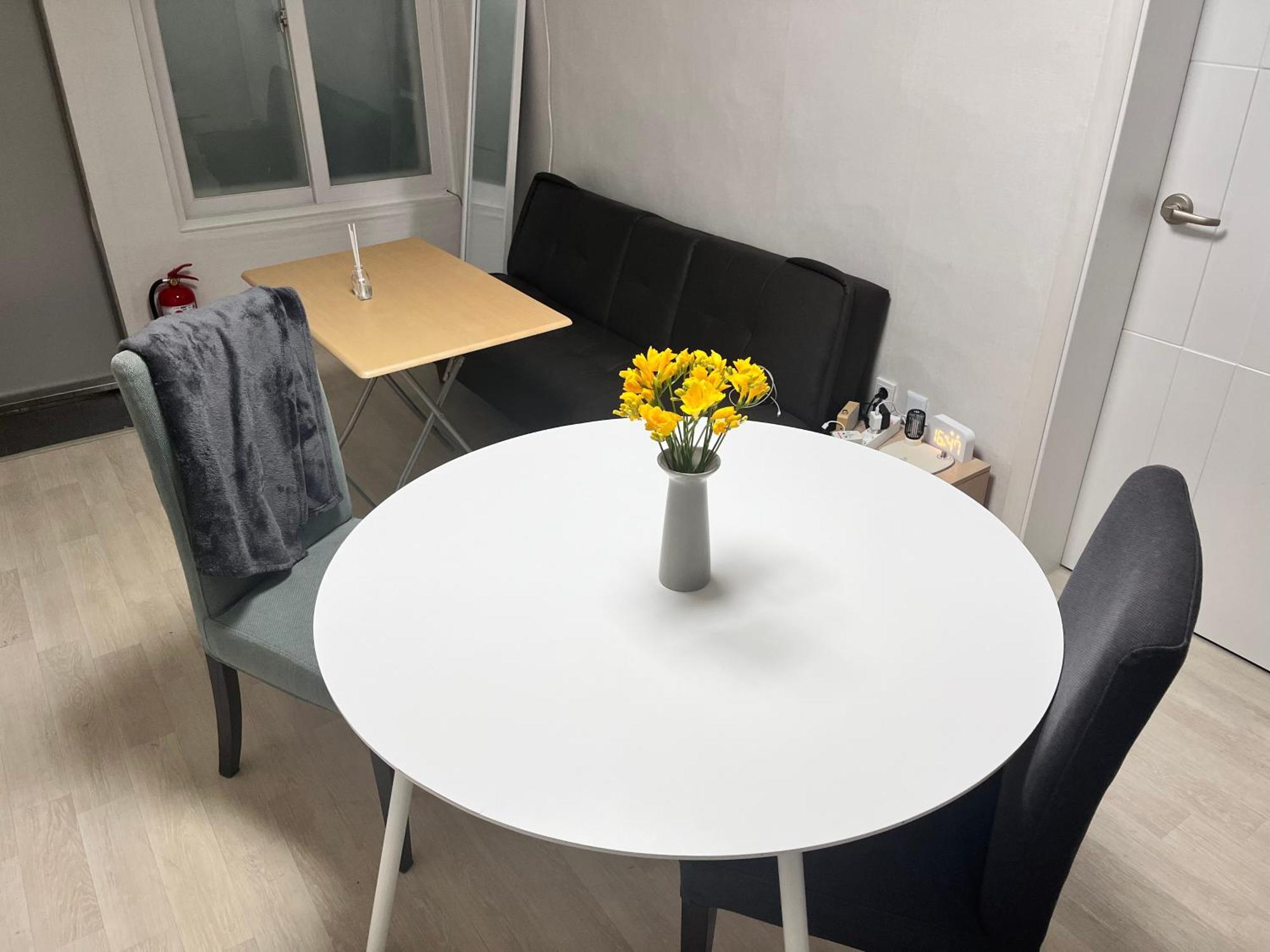 Asrama Bueno Day - Near Hongdae & Historic Sites *