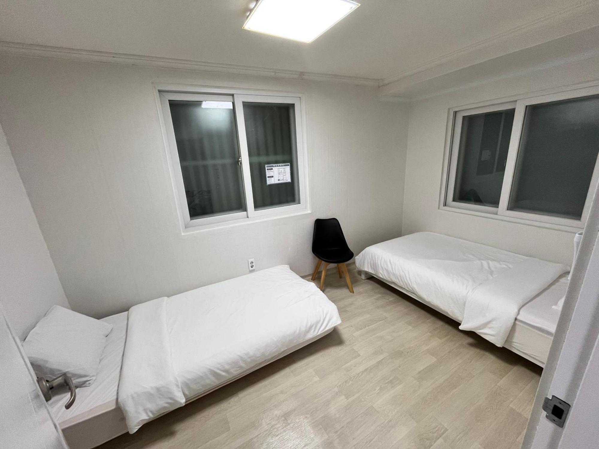 Bueno Day - Near Hongdae & Historic Sites * Seoul