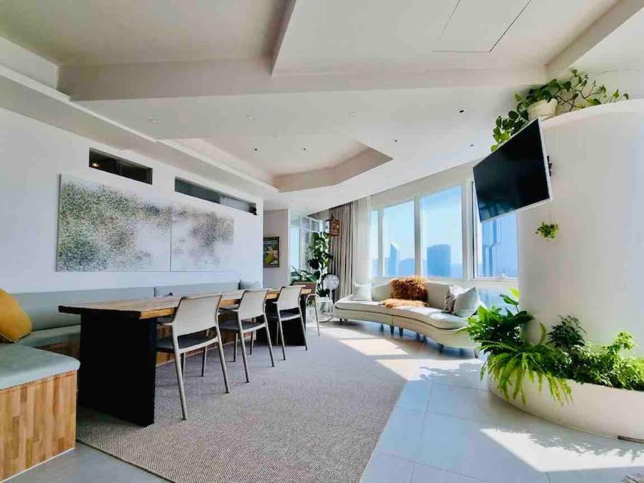 Apartment Urban Penthouse *