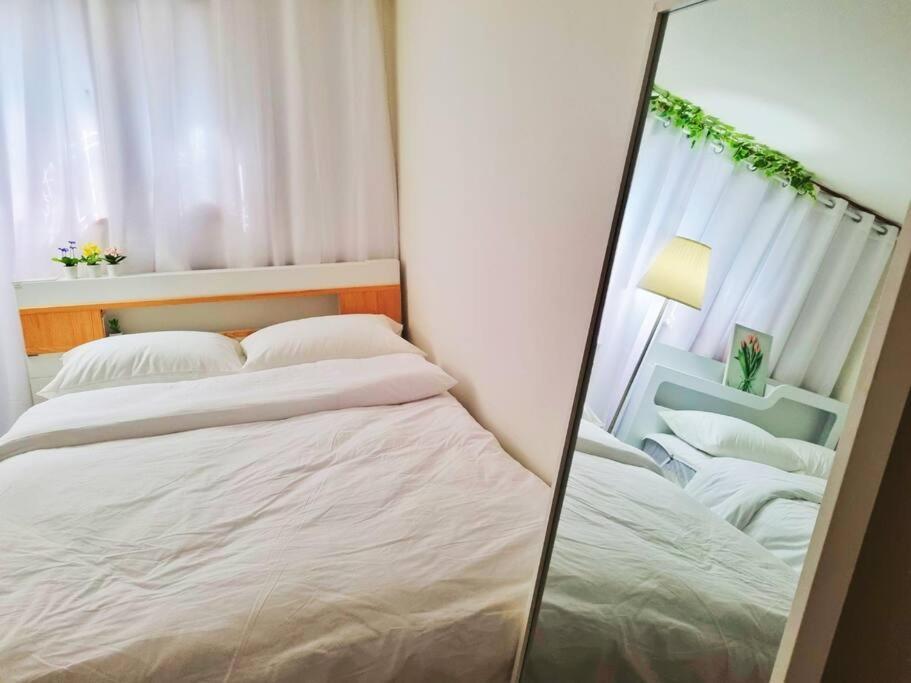Seoul, 3 Rooms, Gimpo Airport, Free Parking, 1 Pm Check-out, Super Close To The Station, 10 People, Warm Accommodation, 4 Beds, Hongdae, Jongno, Myeongdong Apartamento Seul