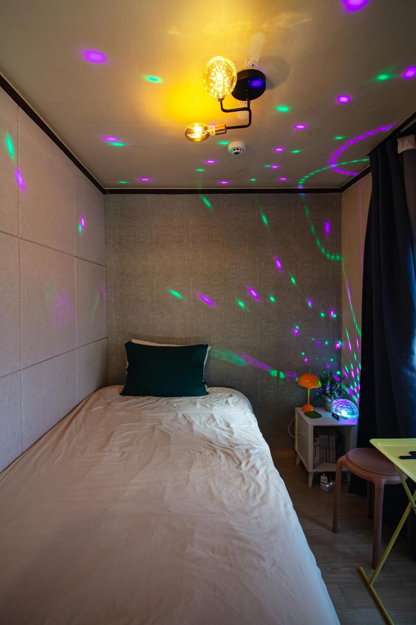 Hanok Bookclub House Seul
