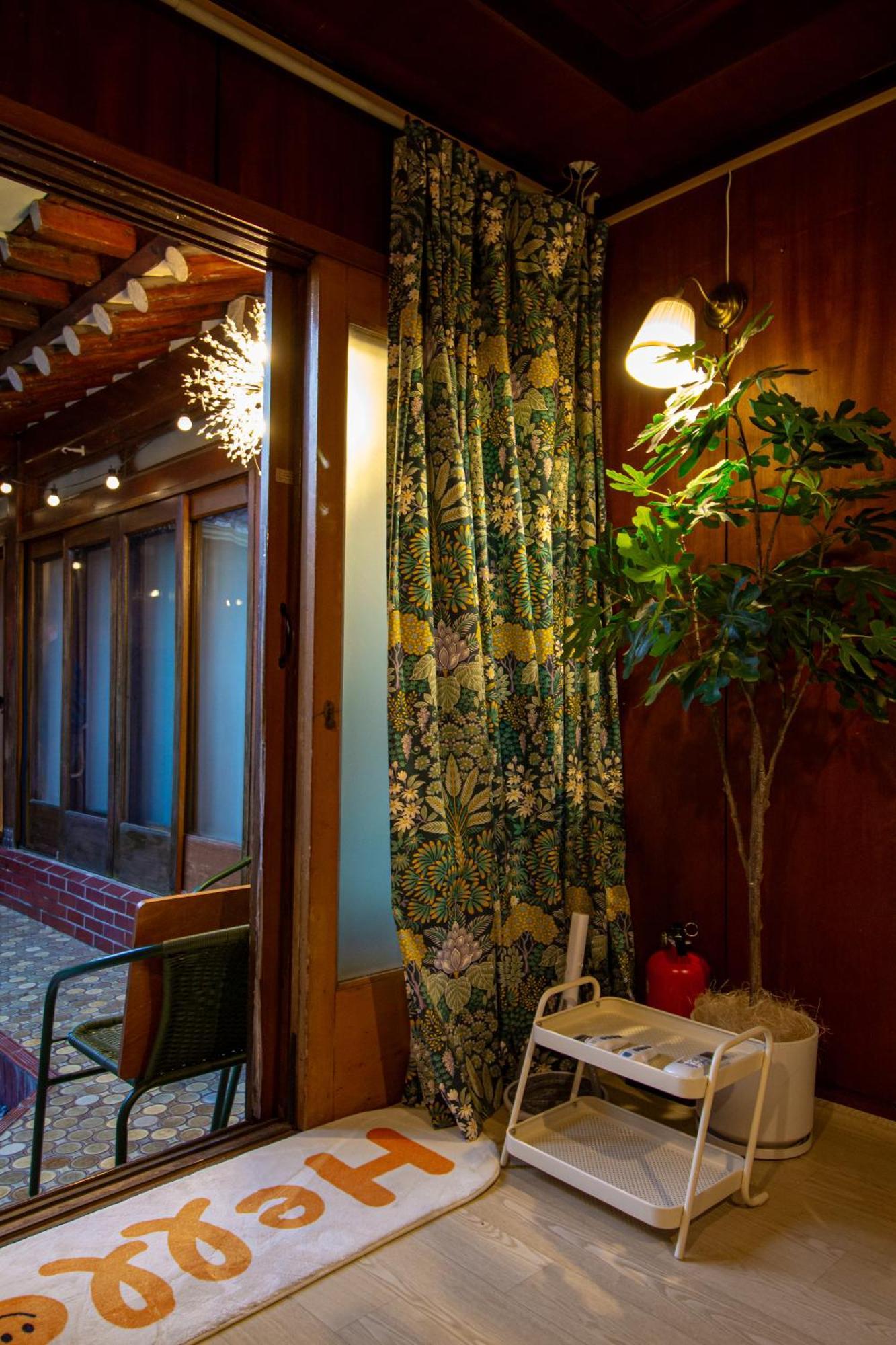 Hanok Bookclub House Casa de férias Seul