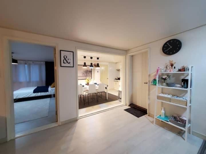 Hongdae House Apartment *
