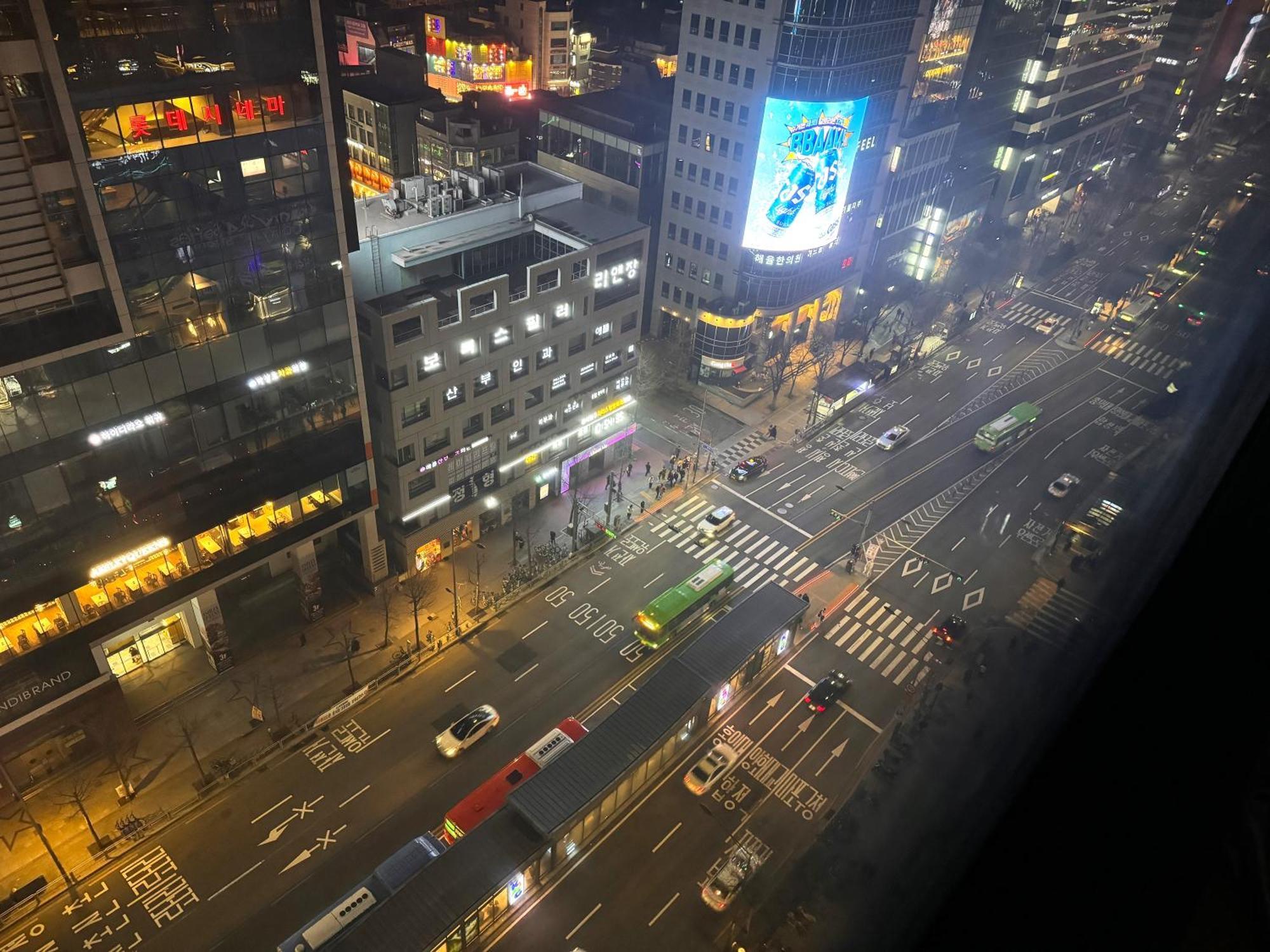 Yull Aparttel Seoul