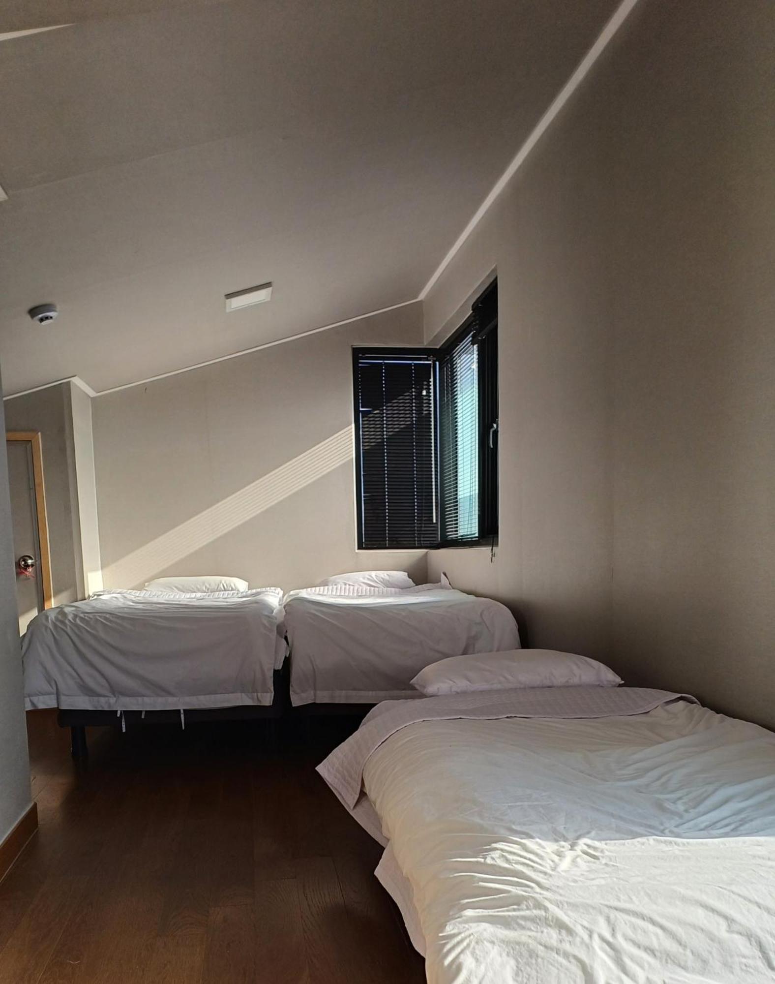 Guest house J.hill House Seoul